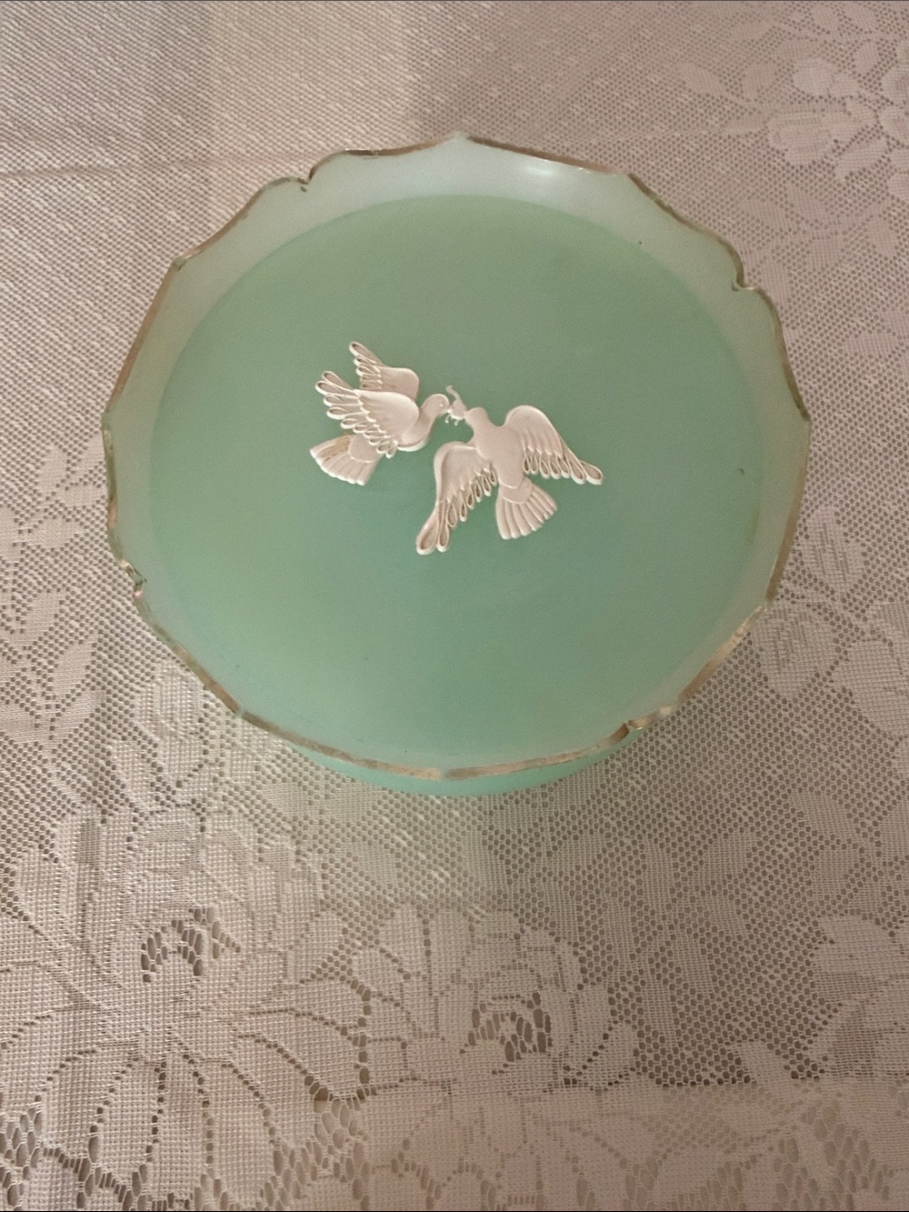 Vintage Avon Rapture Beauty Dust Container from 1960’s